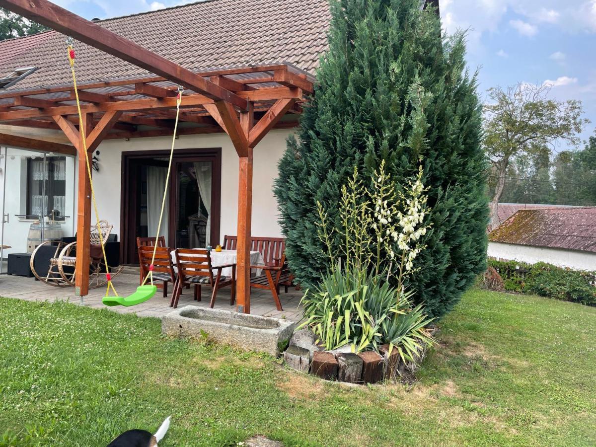 Krelovice Apartman Beruska מראה חיצוני תמונה